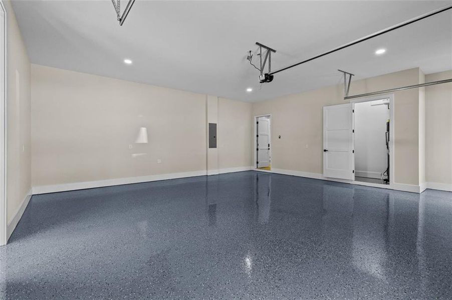 Spacious, unfurnished interior of a new home in , Monroe (Image 48).