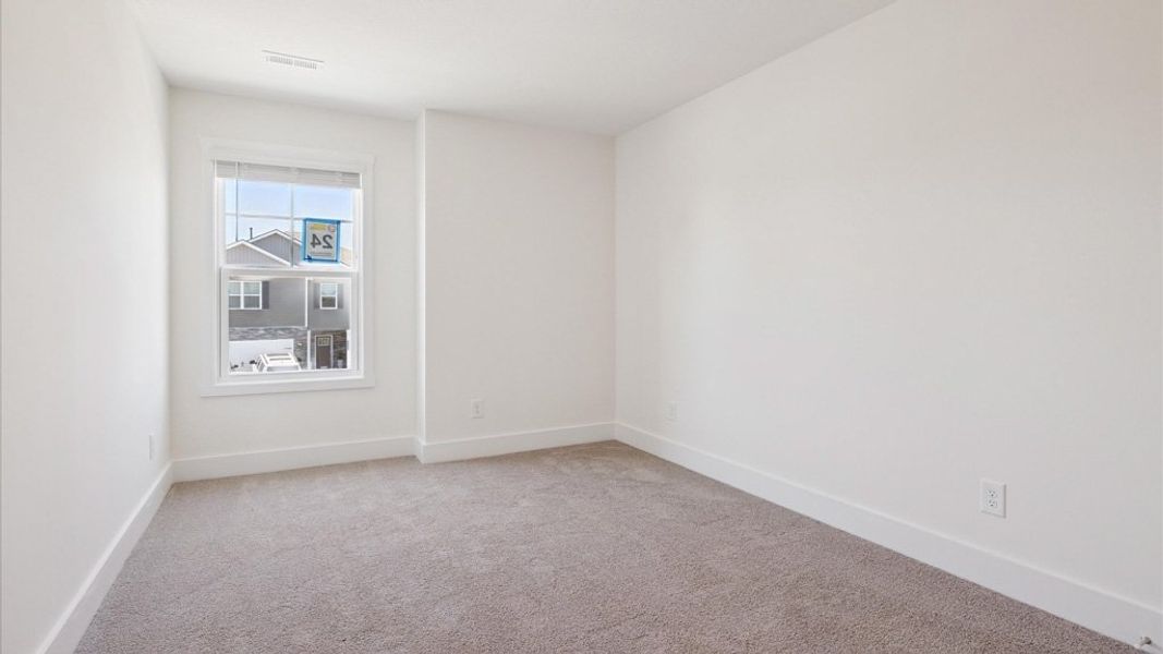 Spacious, unfurnished interior of a new home in Millstone Village, Morristown (Image 14).