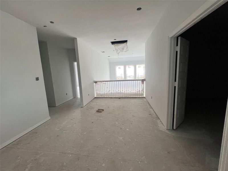 Spare room with concrete floors