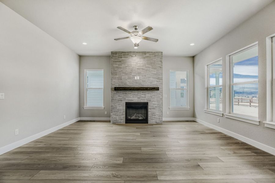 1644 Sundown - Living Area