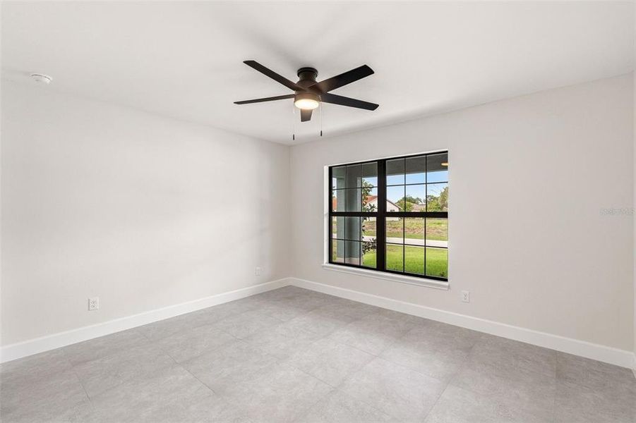 Spacious, unfurnished interior of a new home in , Port Charlotte (Image 33).