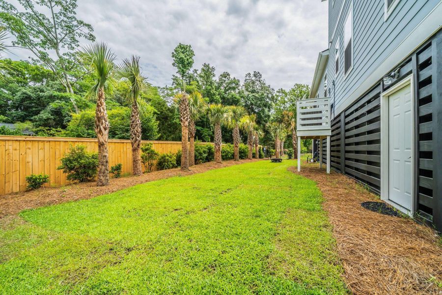Exterior details and patio area of a home in , Mount Pleasant (Image 44).