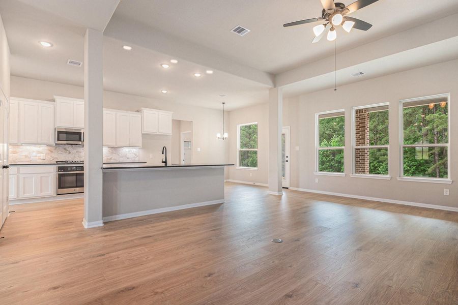 Image 17 of a home in Rose Hill Estates.