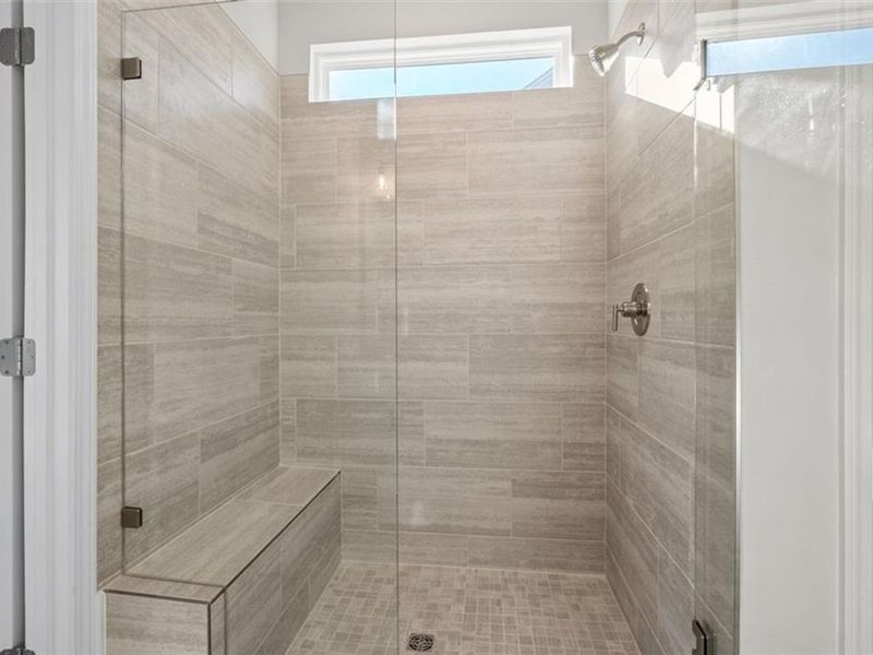 Image 39 of a home in Wehunt Meadows.