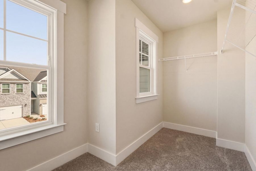 Spacious, unfurnished interior of a new home in Harbor Crossing, Greensboro (Image 28).