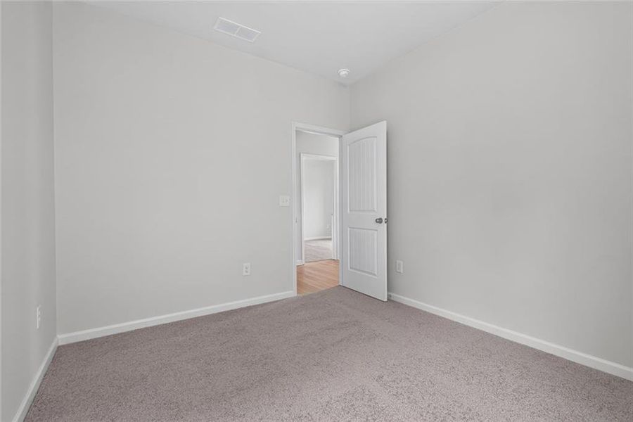 Spacious, unfurnished interior of a new home in Fair Oak, Calhoun (Image 17).