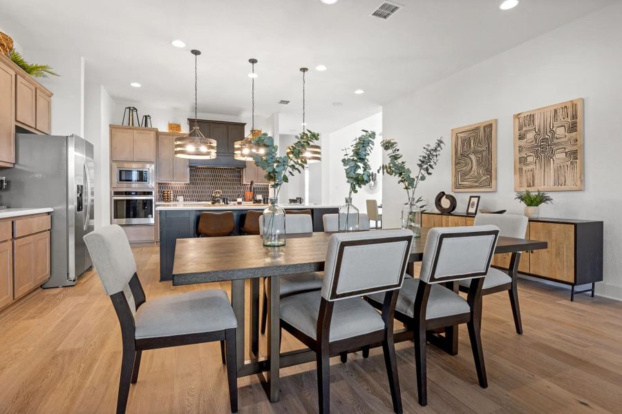 The Robertson Breakfast Nook