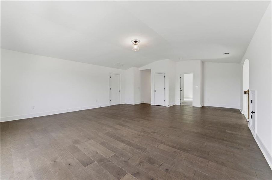Spacious, unfurnished interior of a new home in , Cumming (Image 27).