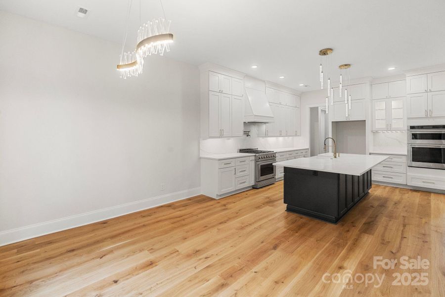 Spacious, unfurnished interior of a new home in , Monroe (Image 33).