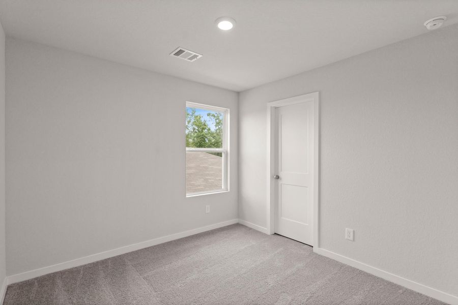 Spacious, unfurnished interior of a new home in Crockett Meadows, Conroe (Image 26). Spacious, unfurnished interior of a new home in Crockett Meadows, Conroe (Image 26).