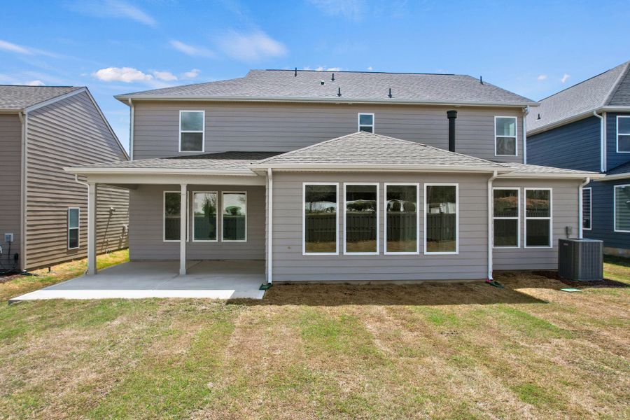 Representative exterior details of a home built from the Montadale by Pulte Homes in Parkside Crossing, Charlotte (Image 28). Representative exterior details of a home built from the Montadale by Pulte Homes in Parkside Crossing, Charlotte (Image 28).