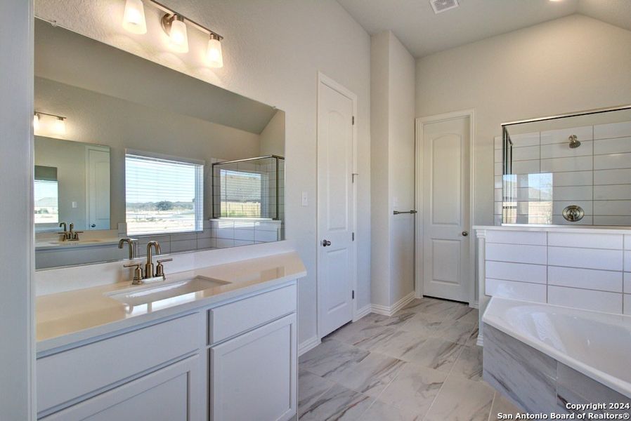 Furnished interior view inside a new home in Veranda, San Antonio (Image 10).