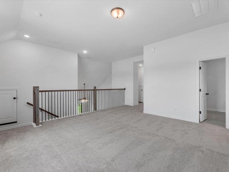 Spacious, unfurnished interior of a new home in Austin Point, Richmond (Image 21).