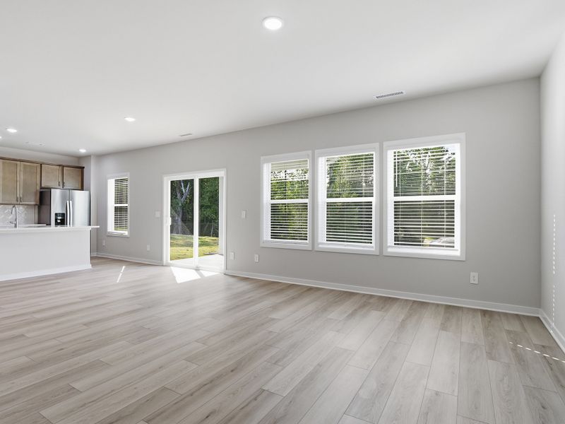 Spacious, unfurnished interior of a new home in Cadence Meadows, Zebulon (Image 12).