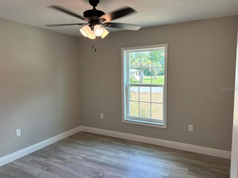 Spacious, unfurnished interior of a new home in , Dunnellon (Image 26).