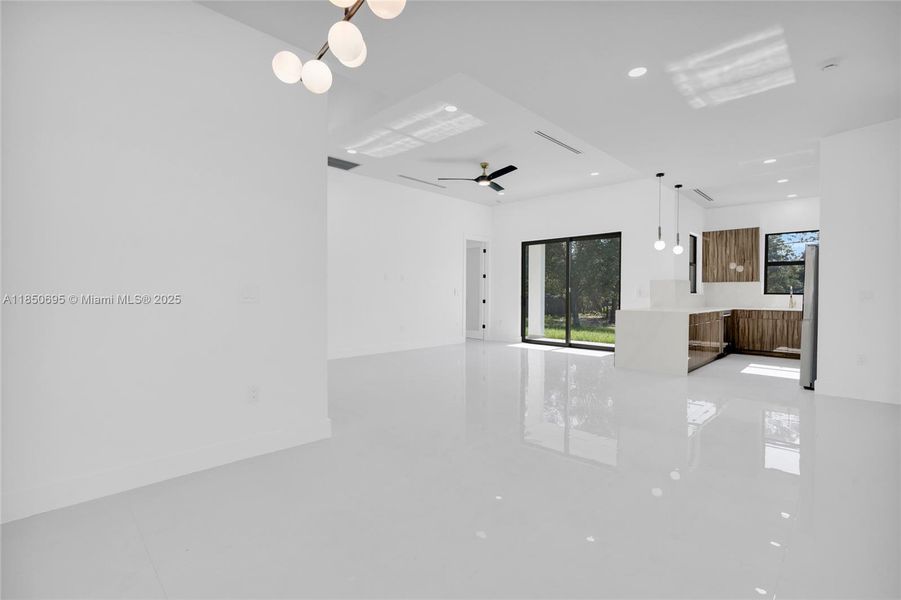 Image 29 of a home in . Image 29 of a home in .