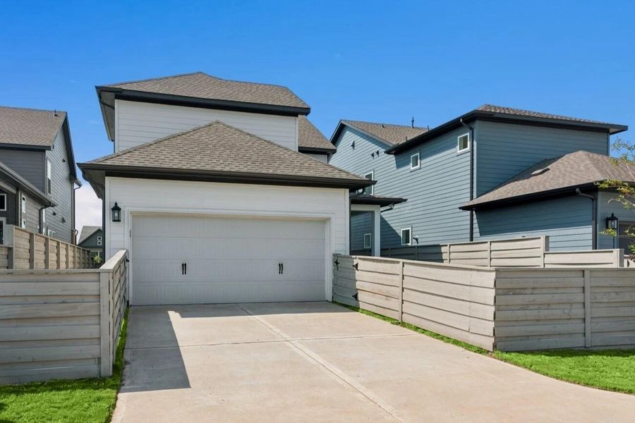 Welcome to The Hewlett by David Weekley Homes. Move-In-Ready Now! Welcome to The Hewlett by David Weekley Homes. Move-In-Ready Now!