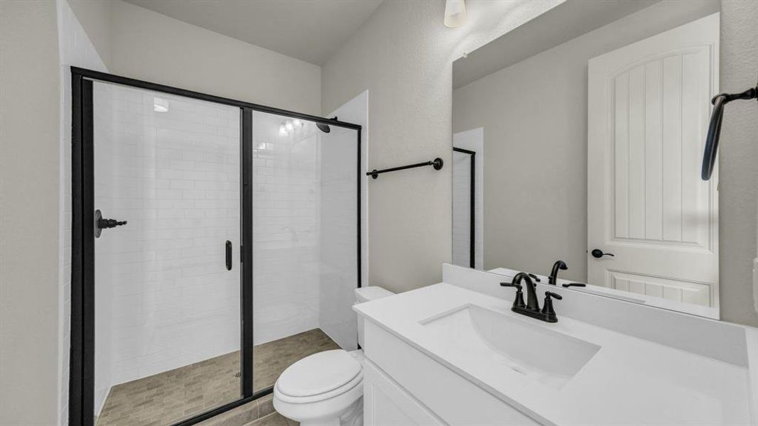 Furnished interior view inside a new home in Freeman Ranch, Weatherford (Image 11).