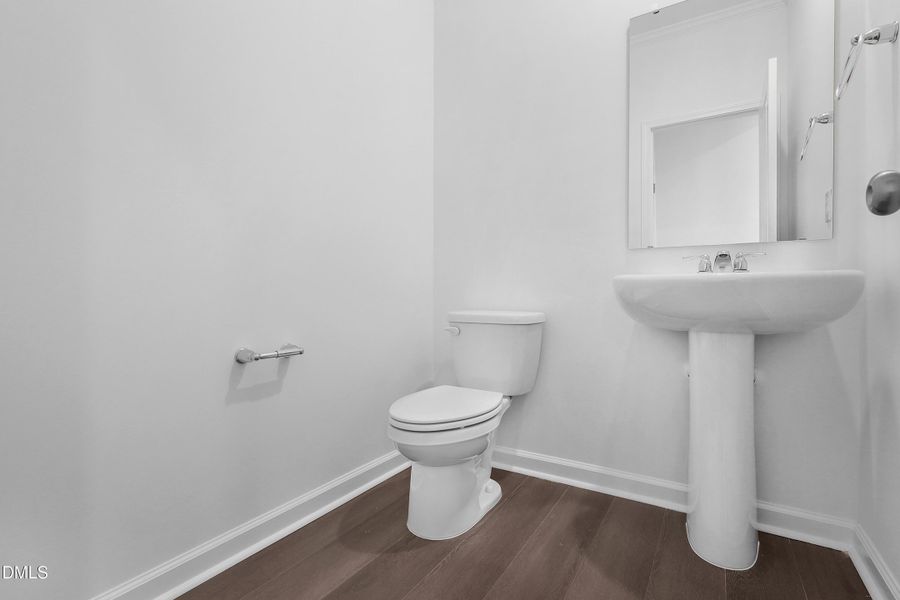 SUN_ElmGrove_Pic_Wyatt_Powder_1of1