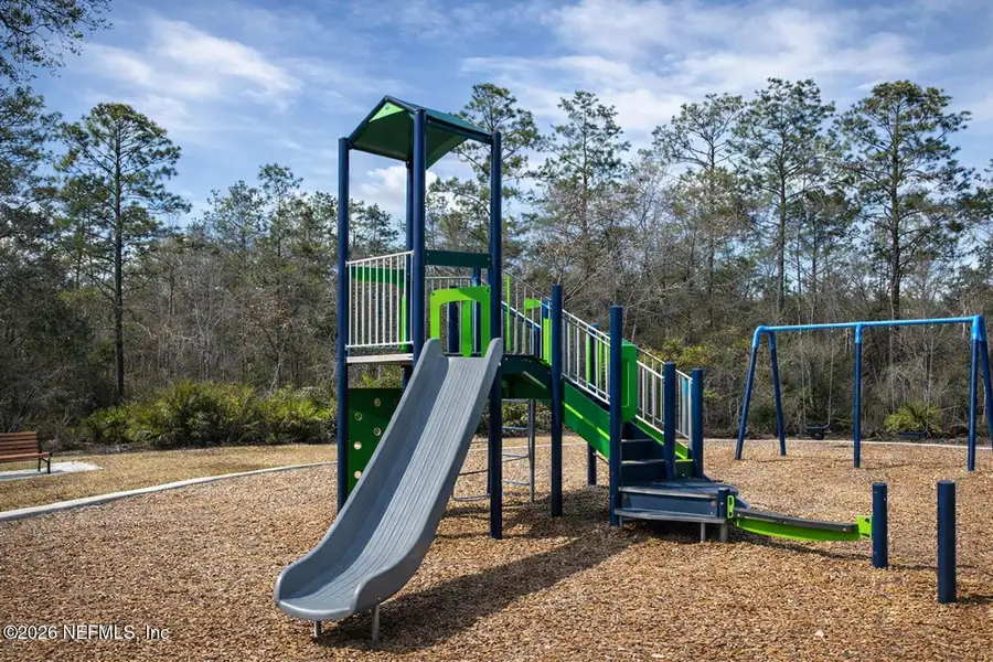 Community amenities in , St. Johns (Image 10).