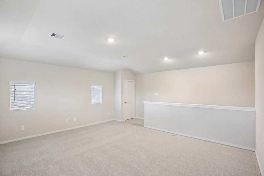 Spacious, unfurnished interior of a new home in Landing Meadows - Premier Series, New Caney (Image 35).