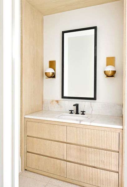 Close-up of interior finishes inside a home in , Houston (Image 20). Close-up of interior finishes inside a home in , Houston (Image 20).