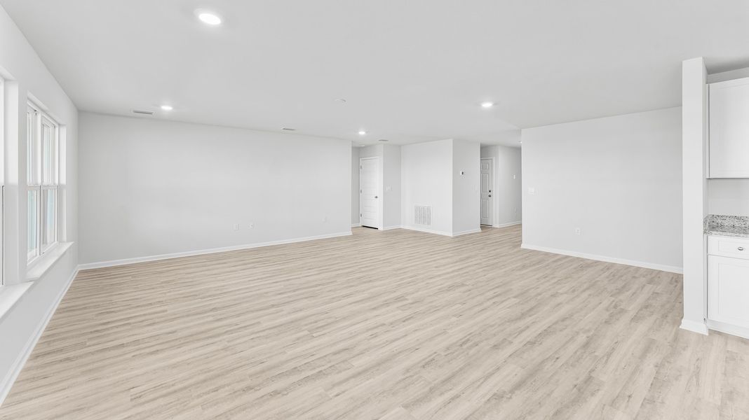 Spacious, unfurnished interior of a new home in Liberty, Panama City (Image 24). Spacious, unfurnished interior of a new home in Liberty, Panama City (Image 24).