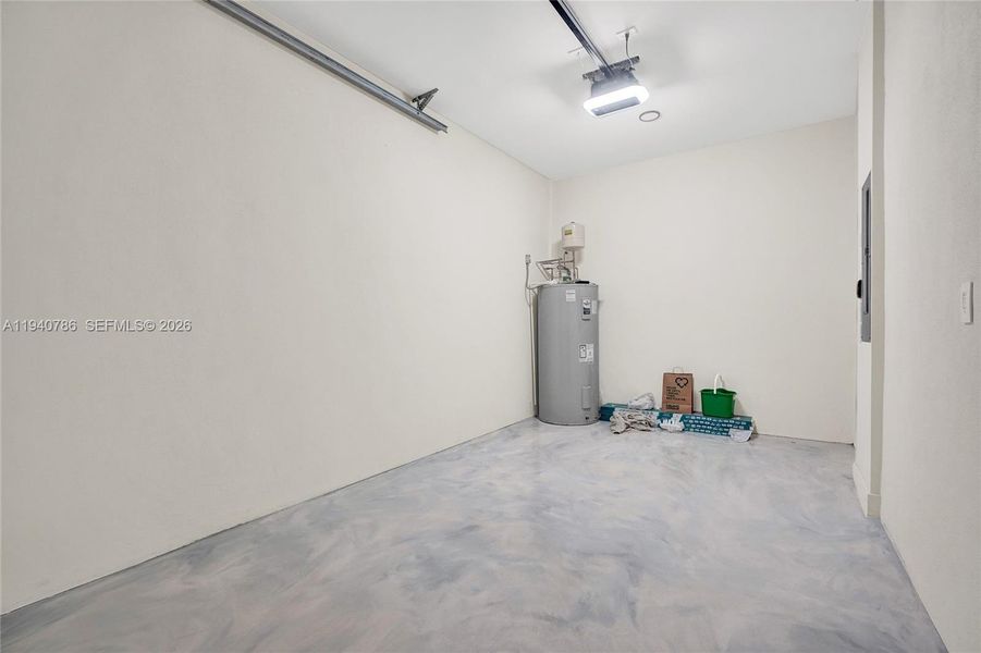 Image 38 of a home in .