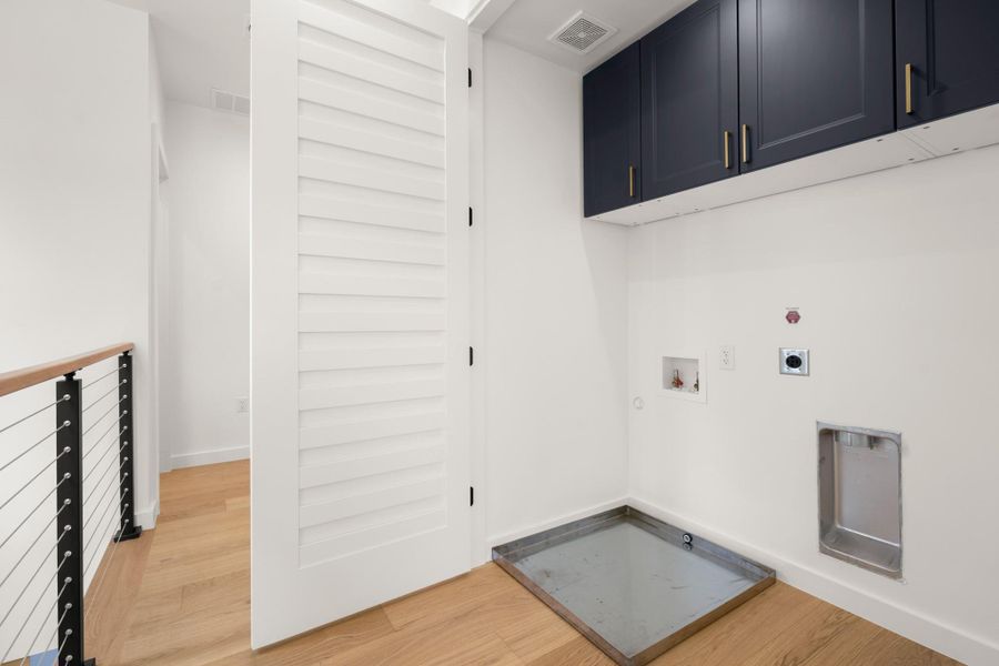 Spacious, unfurnished interior of a new home in , Austin (Image 20).