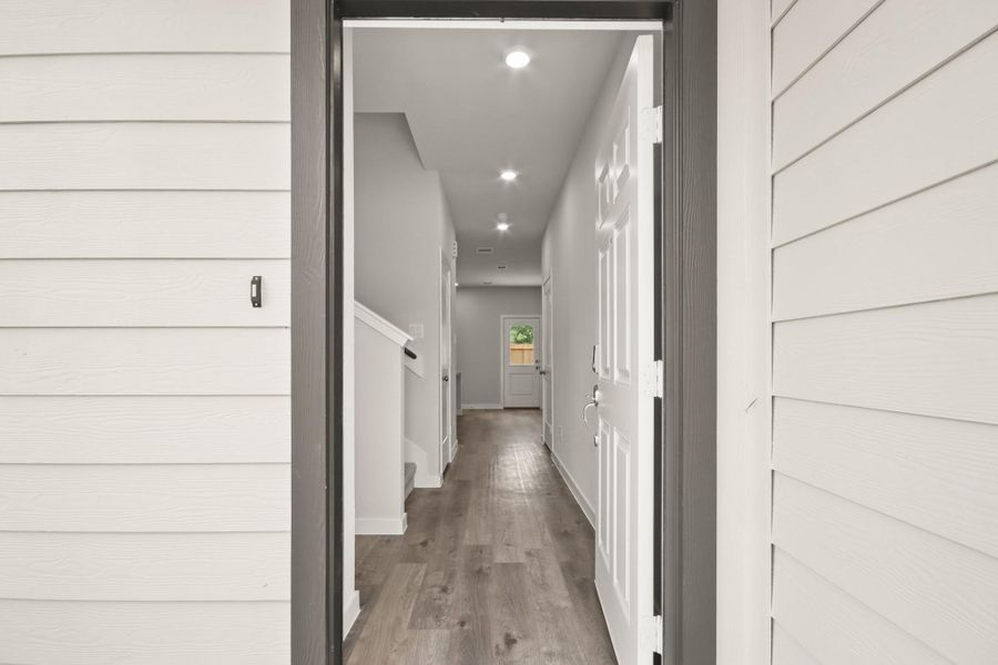 Exterior details and patio area of a home in Crockett Meadows, Conroe (Image 18).