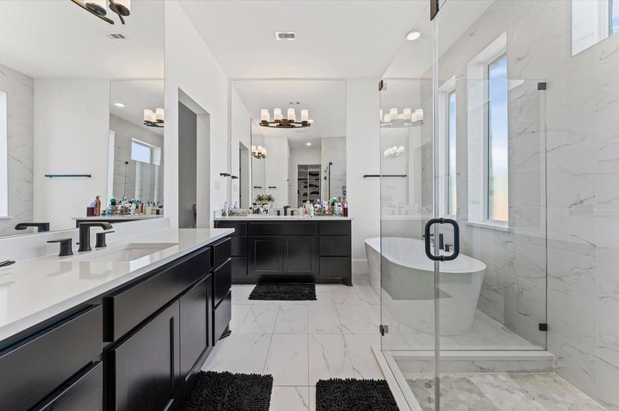 Furnished interior view inside a new home in , Fulshear (Image 33).