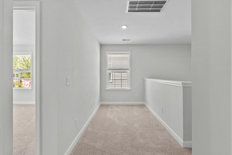 Spacious, unfurnished interior of a new home in , Summerville (Image 25).
