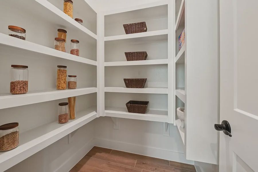 Close-up of interior finishes inside a home in Meridiana 60's, Manvel (Image 21).