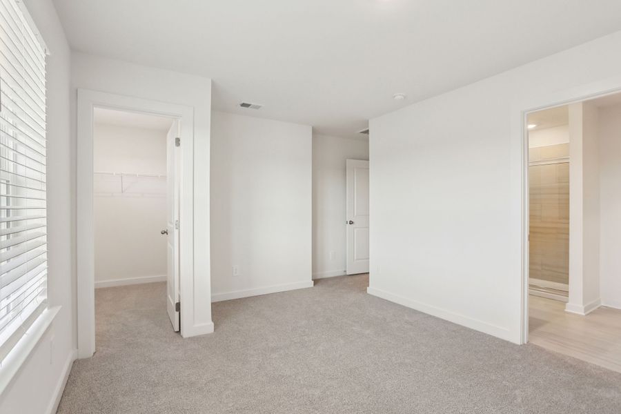 Spacious, unfurnished interior of a new home in Greystone - Highland Townhomes, Smyrna (Image 13).