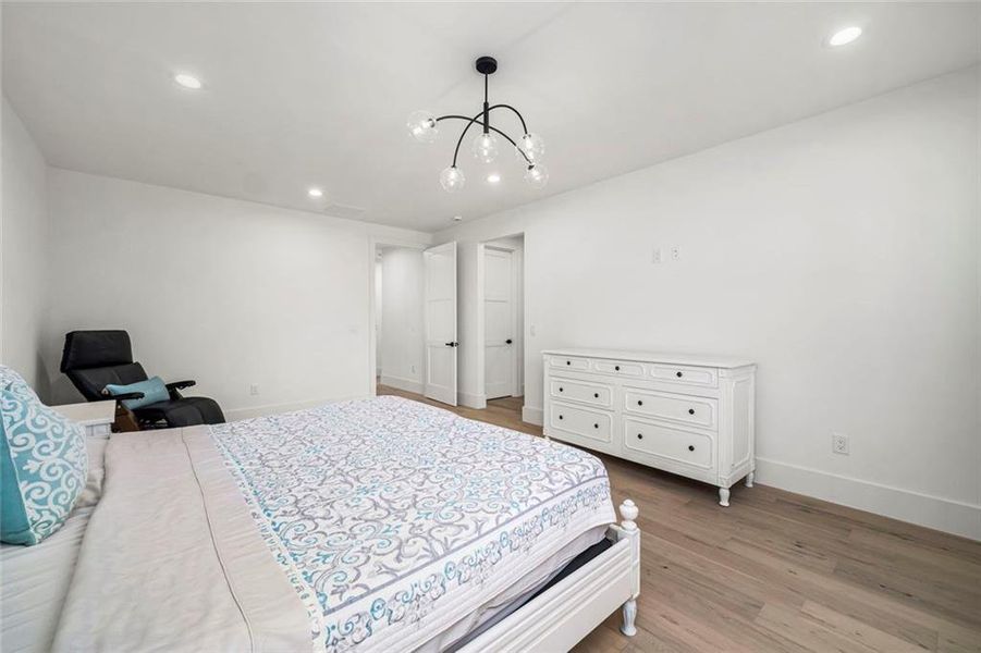 Furnished interior view inside a new home in , Alpharetta (Image 43).