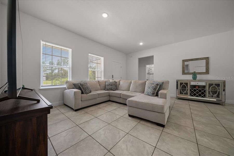 Furnished interior view inside a new home in , Ocala (Image 19).