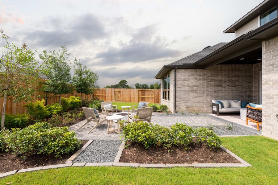 Image 4 representing the Goldeneye by Tri Pointe Homes in Tompkins Reserve, Katy, TX.