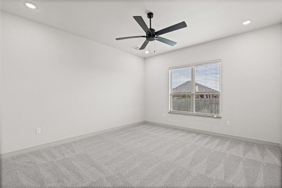 Spacious, unfurnished interior of a new home in , Troy (Image 35).