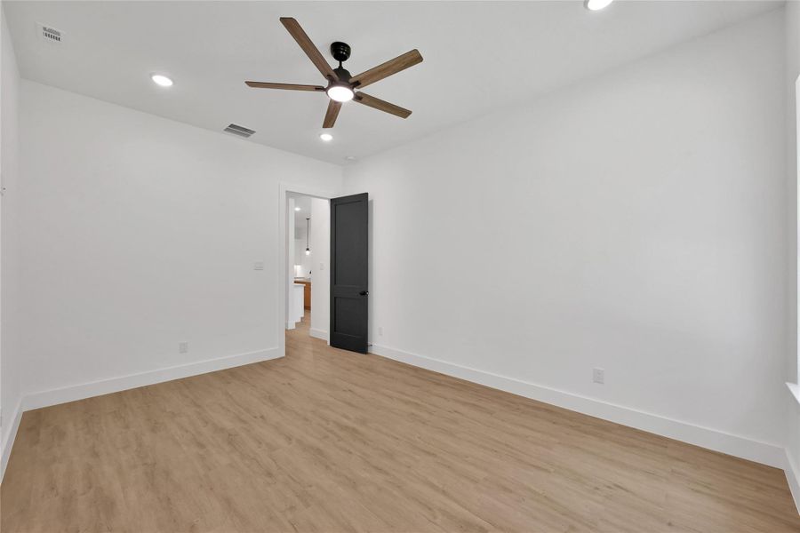 Spacious, unfurnished interior of a new home in , Magnolia (Image 37).