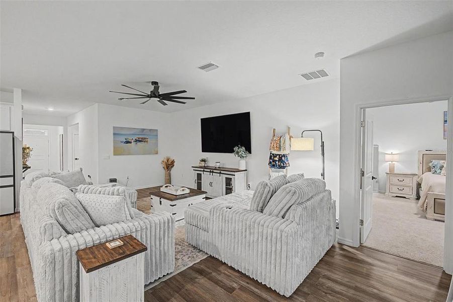 Furnished interior view inside a new home in Abbott Park, Zephyrhills (Image 9).