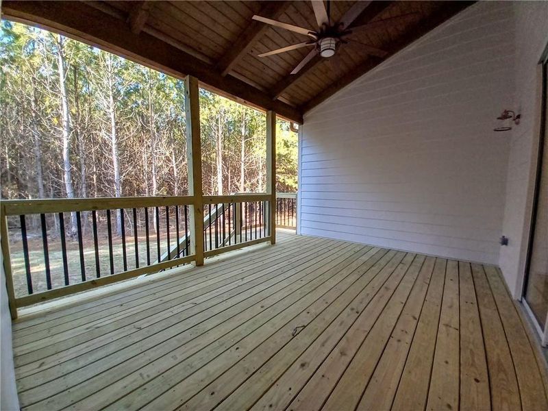 Exterior details and patio area of a home in , Temple (Image 38).