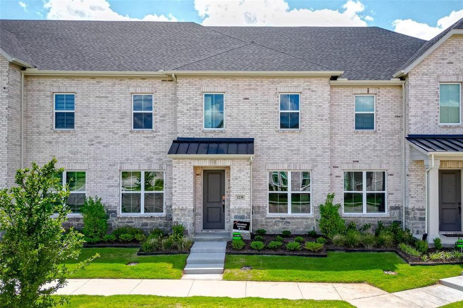 Gorgeous lock and leave lifestyle homes now available in the outstanding new community Twin Creeks Watters! Gorgeous lock and leave lifestyle homes now available in the outstanding new community Twin Creeks Watters!