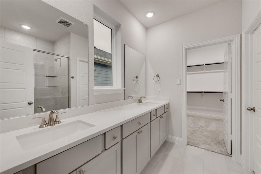Furnished interior view inside a new home in Creekside of Crowley, Crowley (Image 8).