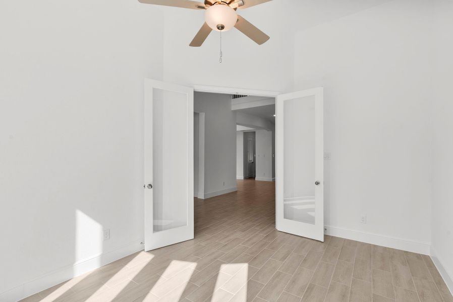 Spacious, unfurnished interior of a new home in Colton, Montgomery (Image 18).