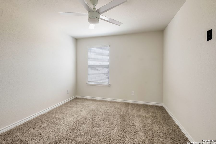Spacious, unfurnished interior of a new home in Laurel Vistas, San Antonio (Image 35). Spacious, unfurnished interior of a new home in Laurel Vistas, San Antonio (Image 35).