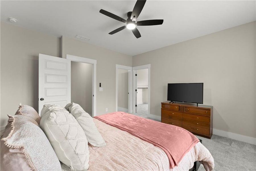 Furnished interior view inside a new home in , Jefferson (Image 34).