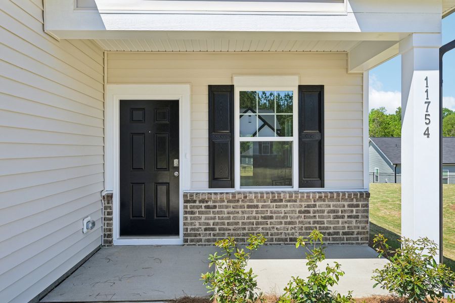 Representative exterior details of a home built from the Grove by Ashton Woods in Middleton Farms, Middlesex (Image 3).