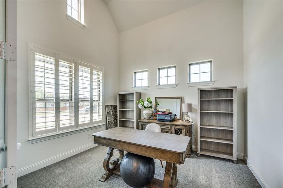 Furnished interior view inside a new home in , Mansfield (Image 28).