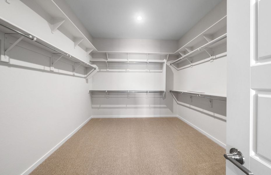 Spacious, unfurnished interior of a new home in Soleo, San Tan Valley (Image 17).