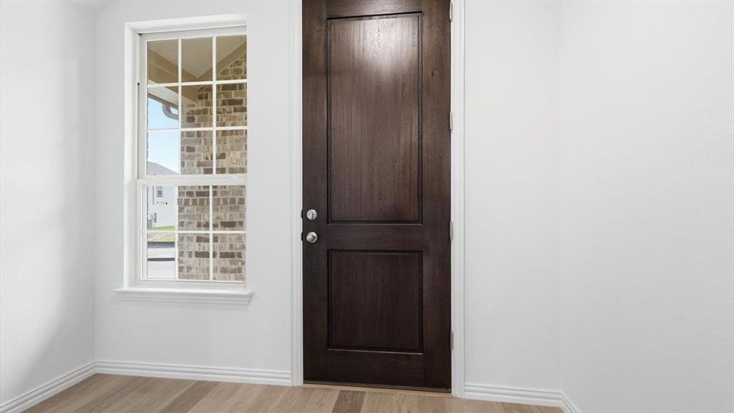 Spacious, unfurnished interior of a new home in Westridge Journey, Princeton (Image 13).